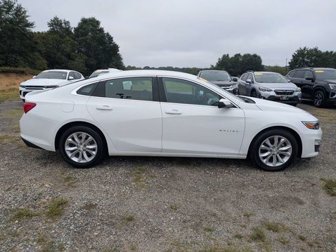 Used 2023 Chevrolet Malibu LT FWD image 2