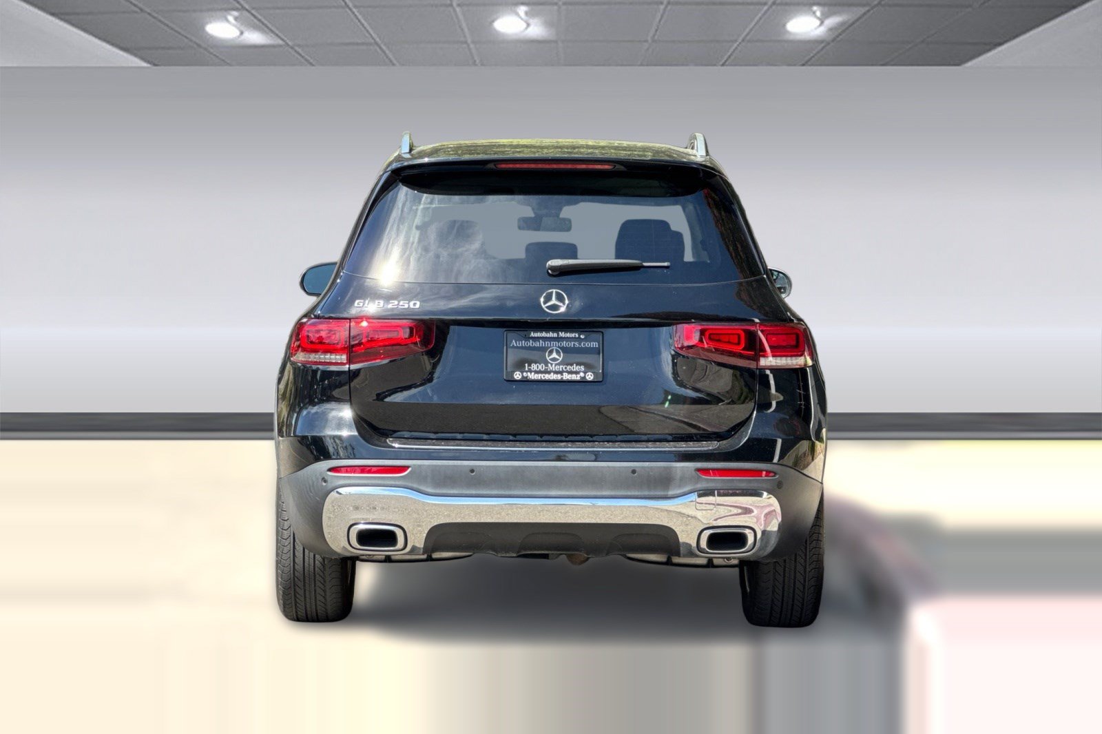 Used 2023 Mercedes-Benz GLB 250 image 10
