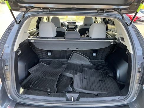 Used 2022 Subaru Crosstrek 2.0i Premium image 19
