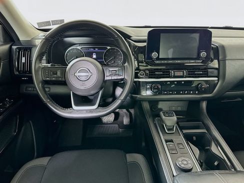 Used 2022 Nissan Pathfinder SV w/ SV Premium Package AWD/4WD image 29
