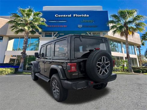 New 2025 Jeep Wrangler Sahara image 7