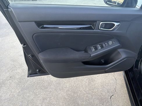 Certified 2025 Honda Civic Sport image 11