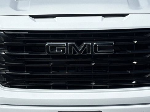 Used 2026 GMC Sierra 1500 Pro w/ Graphite Edition AWD/4WD image 43