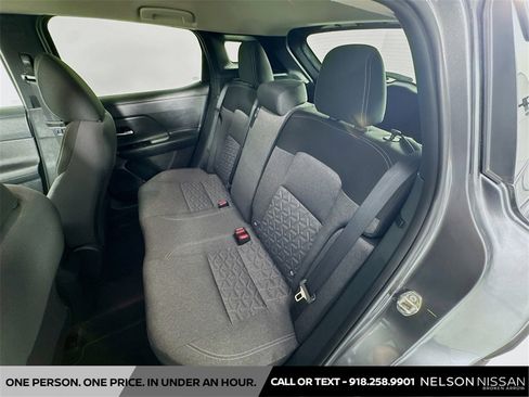 Certified 2025 Nissan Kicks SV image 22