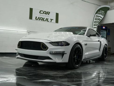 Used 2019 Ford Mustang GT Premium w/ Equipment Group 401A RWD image 19