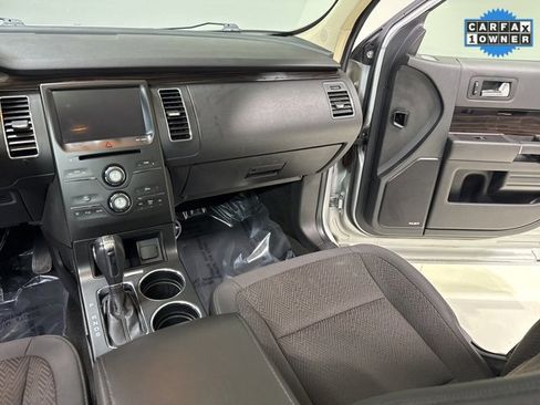 Used 2019 Ford Flex SEL image 19