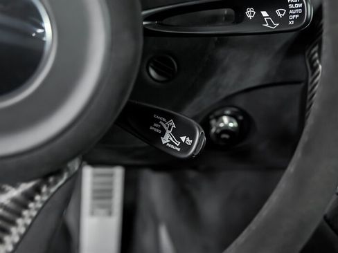 Used 2018 McLaren 720S Performance RWD image 31