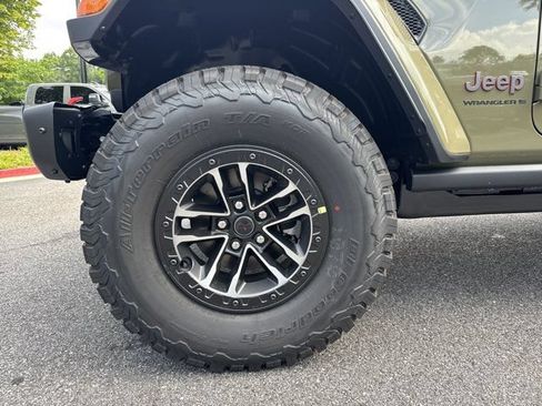 New 2026 Jeep Wrangler Unlimited Rubicon AWD/4WD image 11