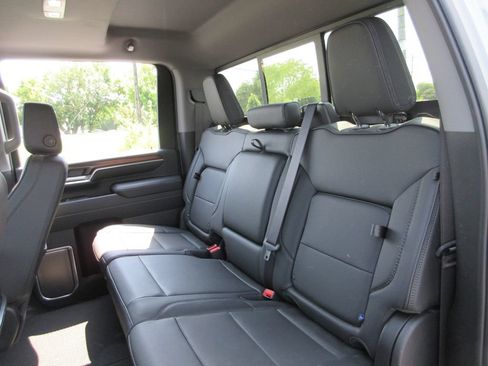 Certified 2025 GMC Sierra 2500 Denali w/ Denali Reserve Package AWD/4WD image 26
