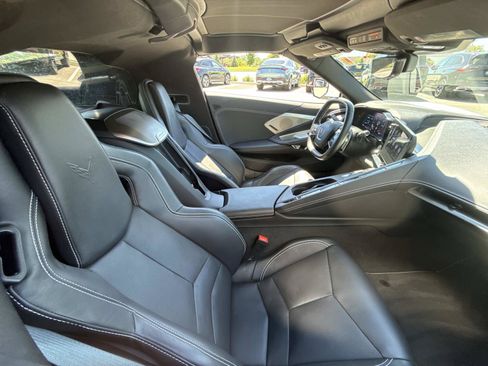 Used 2021 Chevrolet Corvette Stingray Preferred Cpe w/ 2LT RWD image 5