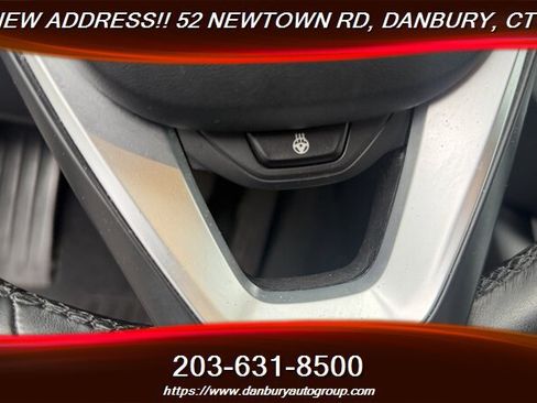 Used 2019 BMW 330i xDrive Sedan w/ Driving Assistance Package AWD/4WD image 23
