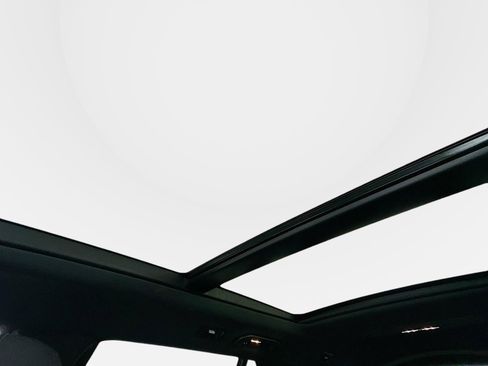 Used 2026 Mercedes-Benz GLS 580 4MATIC image 28