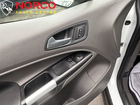 Used 2021 Ford Transit Connect XLT image 20