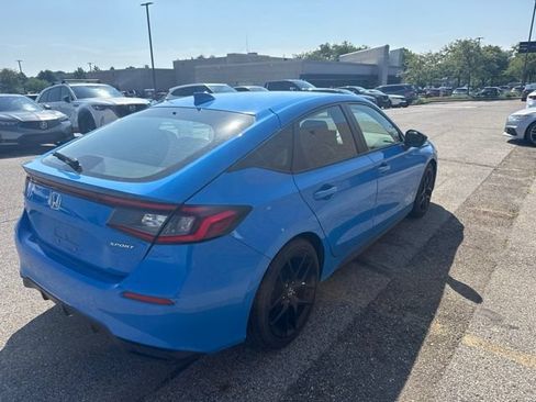 Used 2024 Honda Civic Sport image 3