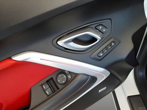 Used 2021 Chevrolet Camaro SS image 18
