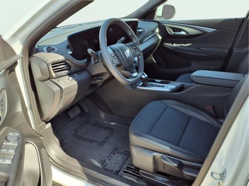 Used 2026 Buick Envista Preferred FWD image 21