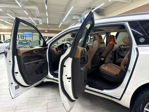 Used 2015 Buick Enclave Leather image 16