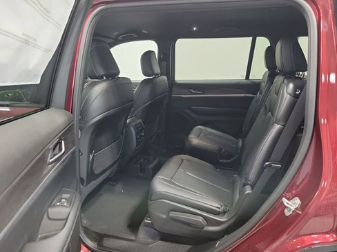 New 2025 Jeep Grand Cherokee L Limited AWD/4WD image 12