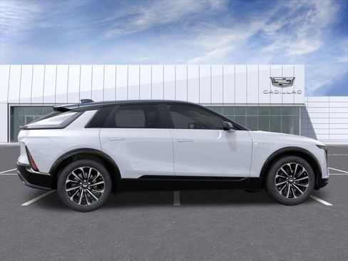 New 2026 Cadillac Lyriq Sport w/ LPO, Floor Liner Package AWD/4WD image 5