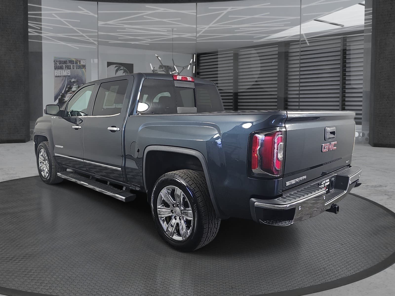 Used 2018 GMC Sierra 1500 SLT AWD/4WD image 7