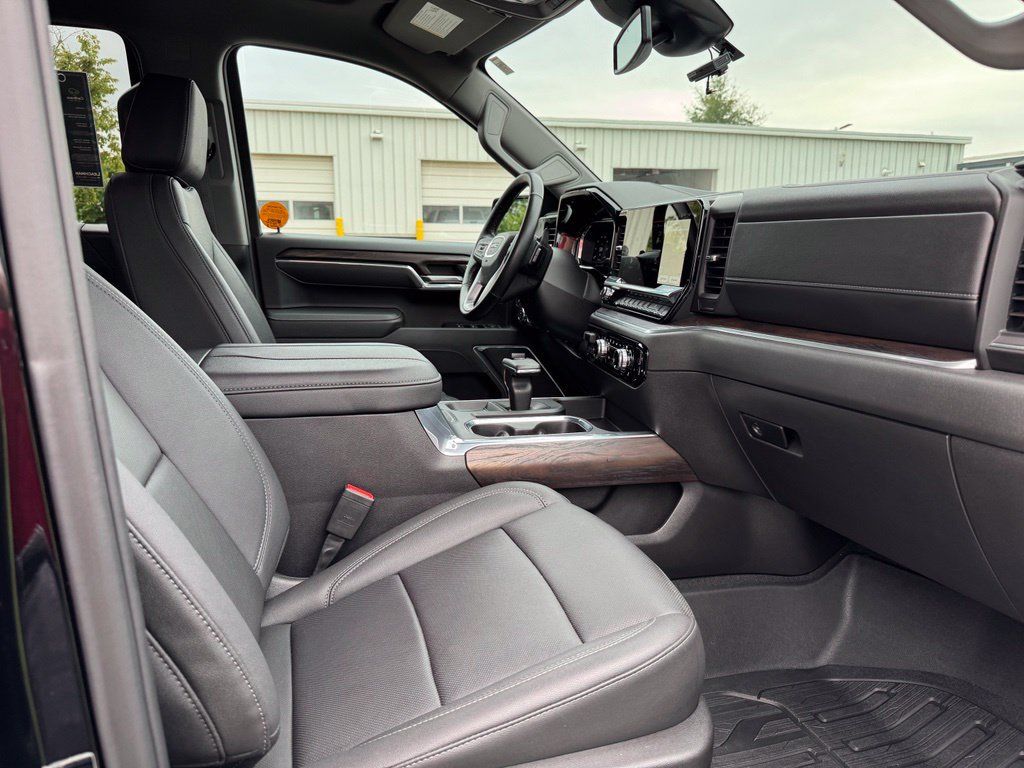 Certified 2025 GMC Sierra 1500 SLT w/ SLT Premium Plus Package AWD/4WD image 29