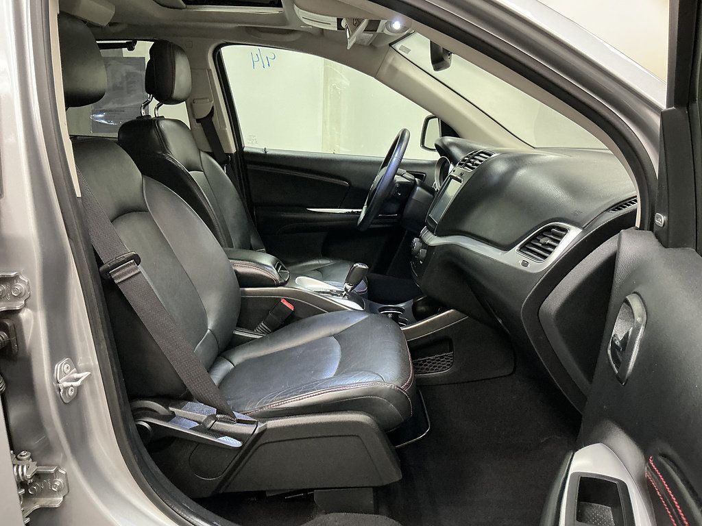 Used 2019 Dodge Journey GT w/ Nav & Sun Group AWD/4WD image 26