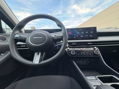 Certified 2024 Hyundai Sonata SEL FWD image 28