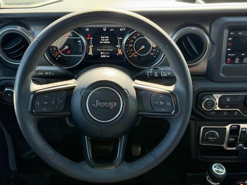 Used 2023 Jeep Wrangler Unlimited Sport image 14