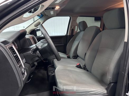 Used 2016 RAM 1500 Express w/ Black Ram 1500 Express Group AWD/4WD image 32