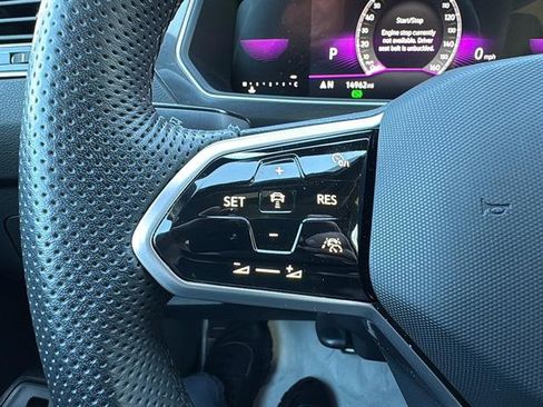 Certified 2024 Volkswagen Tiguan SE R-Line image 18