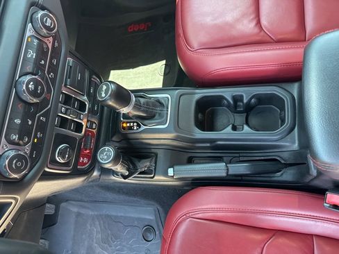 Used 2024 Jeep Wrangler Unlimited Rubicon 392 image 27