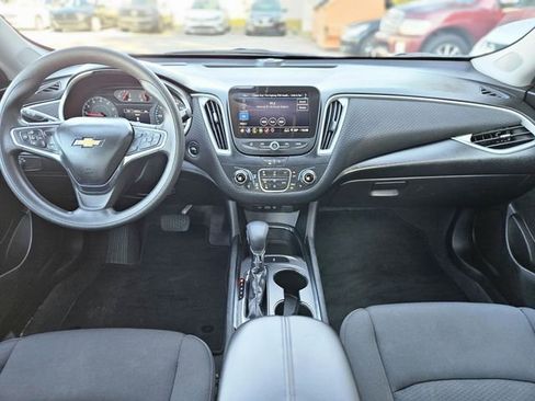 Used 2023 Chevrolet Malibu LT FWD image 15