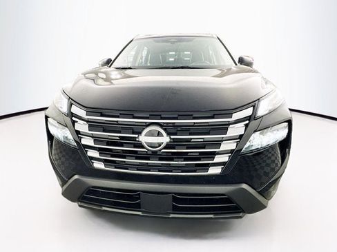 New 2026 Nissan Rogue SV image 2