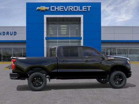 New 2026 Chevrolet Silverado 1500 Custom Trail Boss w/ LPO, Dark Essentials Package AWD/4WD image 29