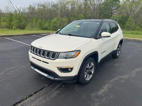Used 2018 Jeep Compass Limited image 8
