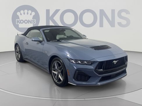 Used 2025 Ford Mustang GT Premium RWD image 10