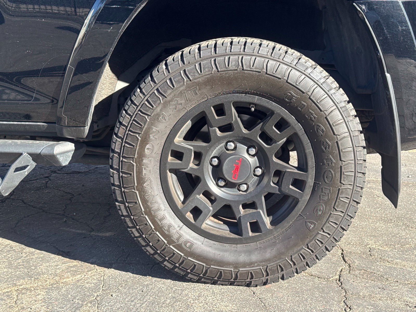 Used 2019 Toyota 4Runner TRD Off-Road Premium AWD/4WD image 4
