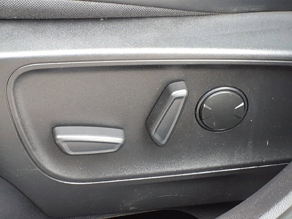 Used 2023 Ford Escape ST-Line w/ Tech Pack #1 AWD/4WD image 13