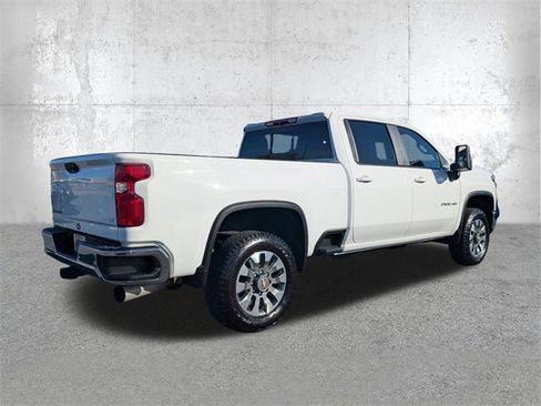 Used 2025 Chevrolet Silverado 2500 LT w/ Safety Package image 4