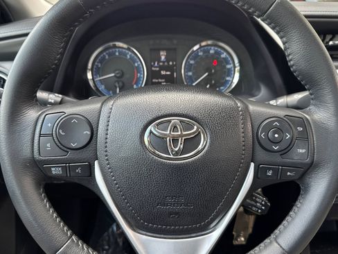 Used 2019 Toyota Corolla SE image 15