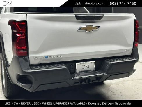 Used 2024 Chevrolet Silverado EV W/T AWD/4WD image 16