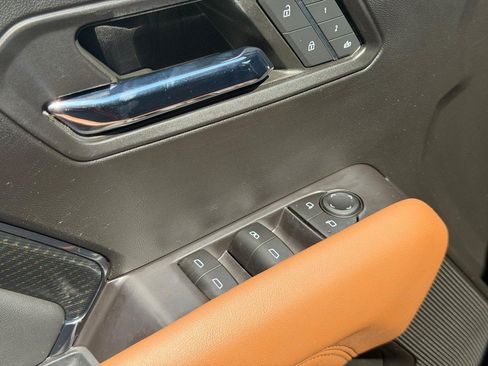 Used 2023 GMC Canyon AT4 w/ AT4 Premium Package AWD/4WD image 15