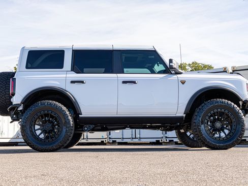 New 2025 Ford Bronco Badlands AWD/4WD image 2