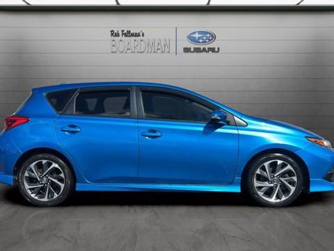 Used 2018 Toyota Corolla iM w/ Carpet Mat Package (TMS) FWD image 3