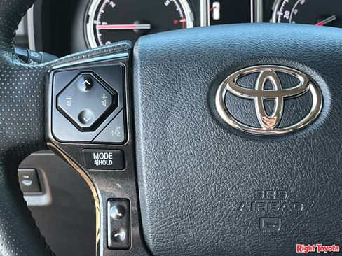 Certified 2024 Toyota 4Runner TRD Off-Road Premium AWD/4WD image 23