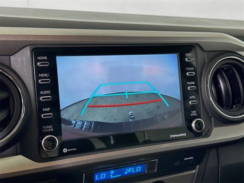 Used 2022 Toyota Tacoma SR5 w/ Technology Package image 10