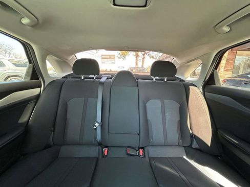 Used 2023 Kia K5 LXS image 31