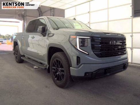 Used 2024 GMC Sierra 1500 Elevation w/ Elevation Premium Package AWD/4WD image 2