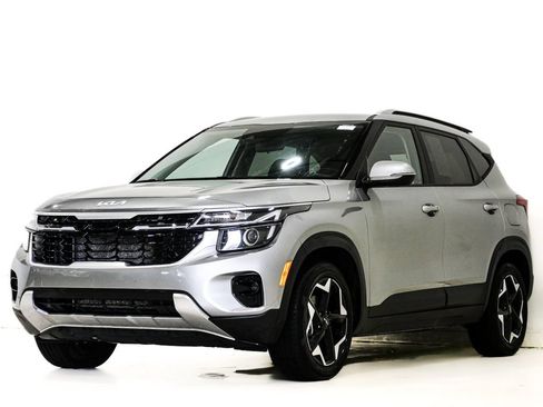 Used 2025 Kia Seltos S FWD image 3