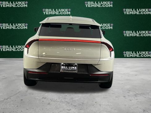 Used 2024 Kia EV6 Light image 8